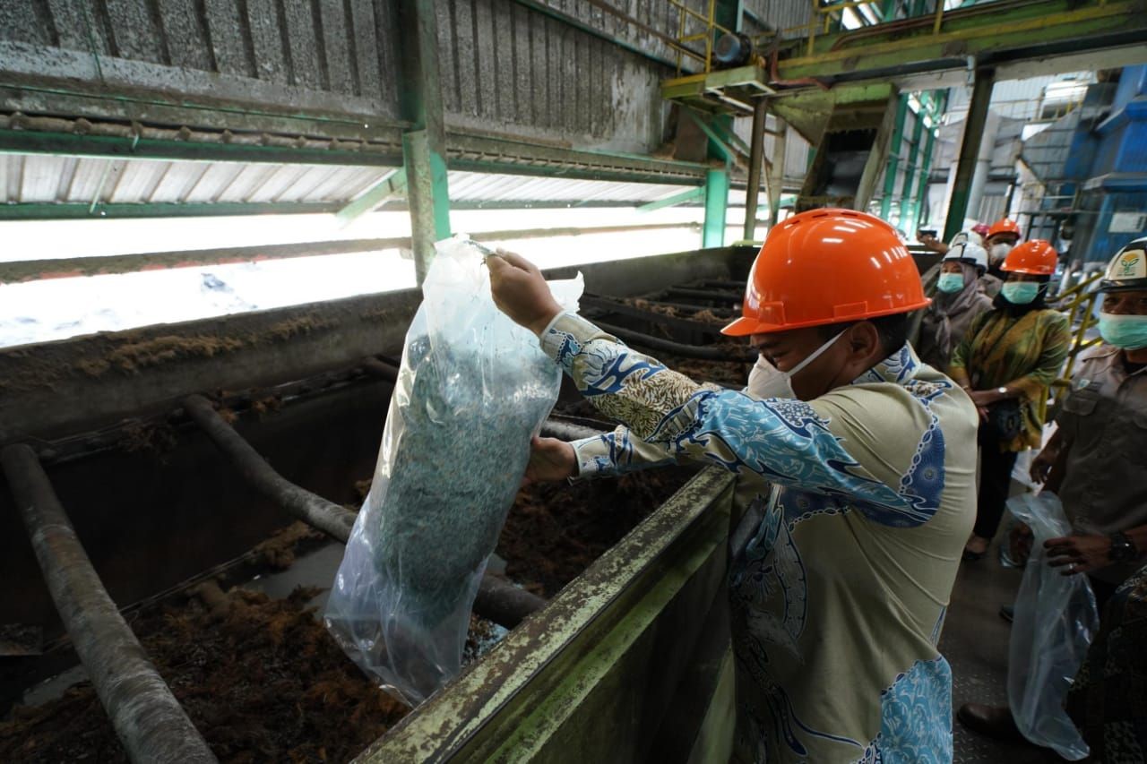 Proses LRUK sebagai bahan bakar pengolahan industry CPO Sawit. DOK/BI Babel